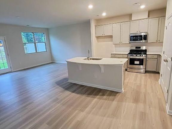 4th image of 5308 Orchid Bloom Dr #33