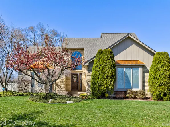 5750 Parshall Dr, Shelby Township, MI 48316