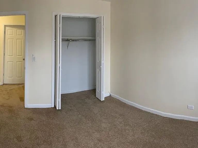 18 W Stevenson Dr — Photo 17