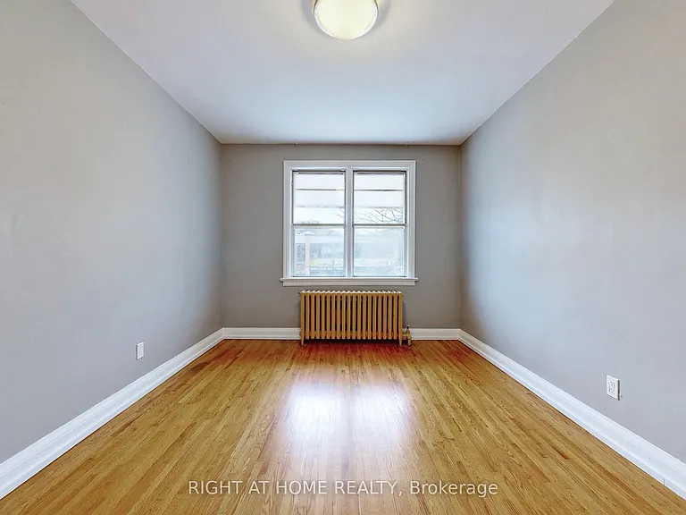 255 Lakeshore Rd E #A — Photo 20