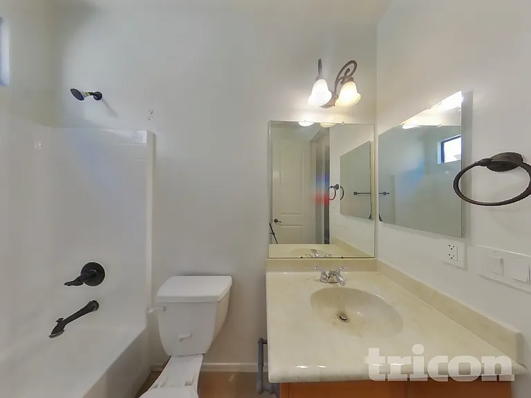 7731 S 45th Ln — Photo 13