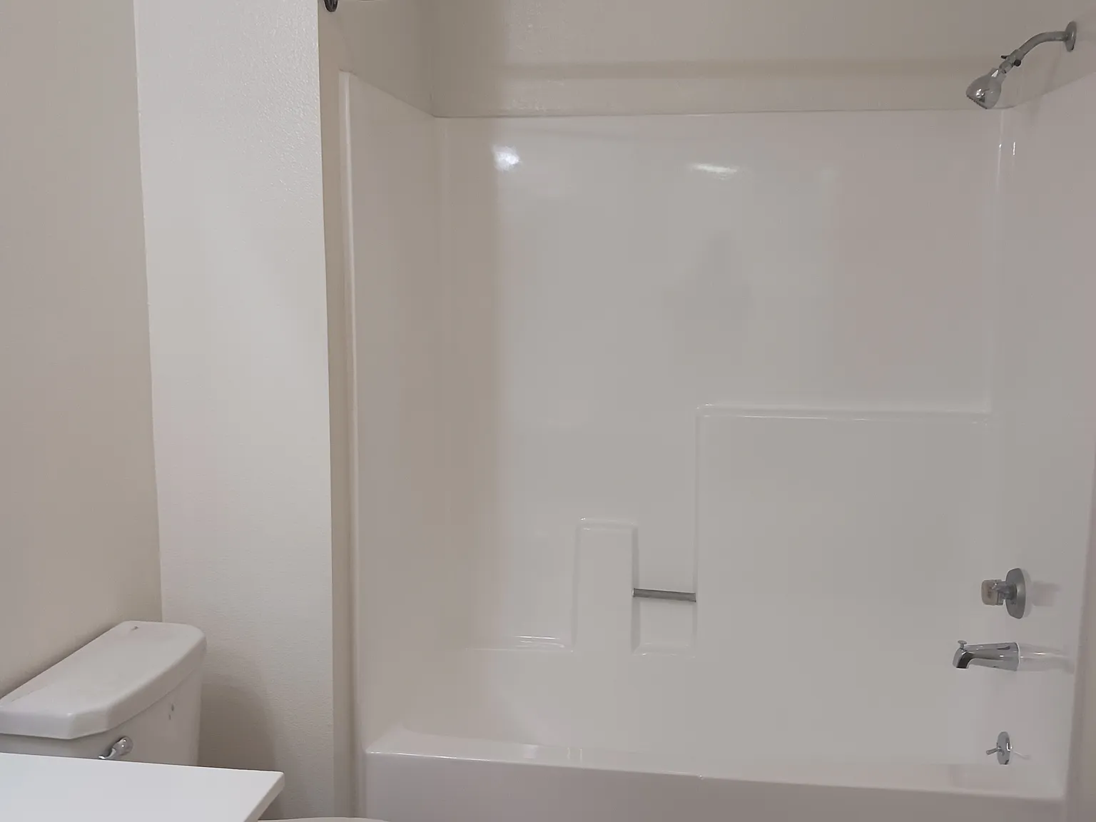 Studio, 600 sqft, $1,545 — Photo 4