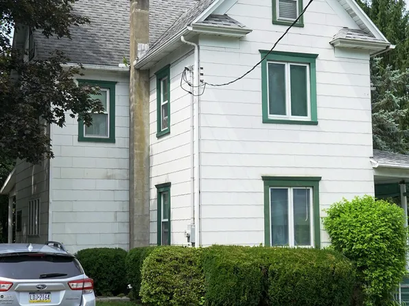 419 Hudson St, Moosic, PA 18507