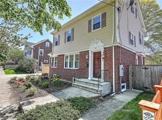 139 Sessions St, Providence, RI 02906
