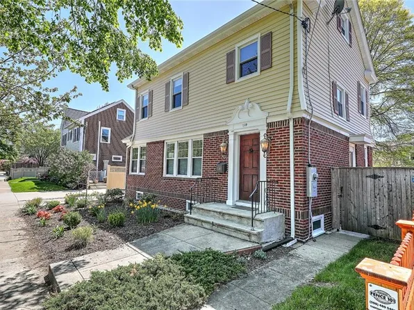 139 Sessions St, Providence, RI 02906