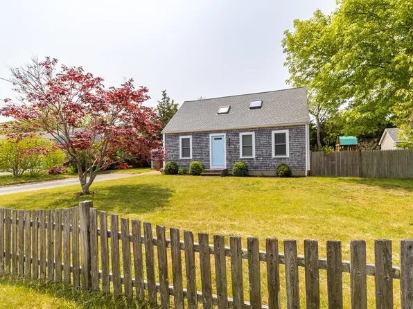 11 Marshview Dr, Marshfield, MA 02050