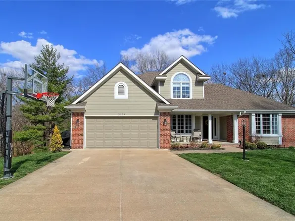 2309 Bent Tree Ct, Saint Joseph, MO 64506