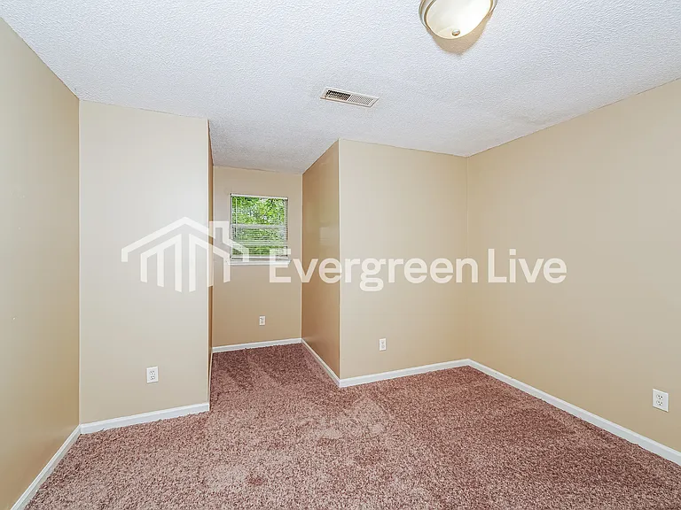 5815 Willow Crest Dr — Photo 10