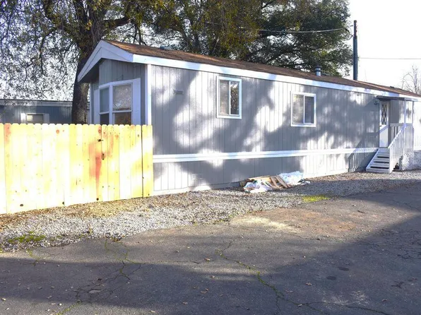 2237 Jewell Ln Space 4, Redding, CA 96001