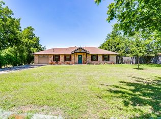 2701 California Ln, Dalworthington Gardens, TX 76015