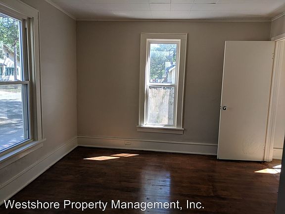 3rd image of 121 E Holbrook Ave APT 1