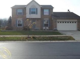 21327 Mill Creek Dr #26, Brownstown, MI 48183