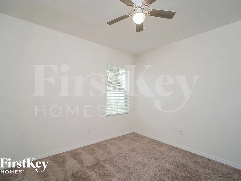 604 SW 6th Ave — Photo 15