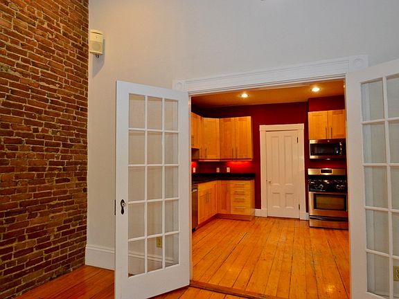 3rd image of 1249 Cambridge St #3