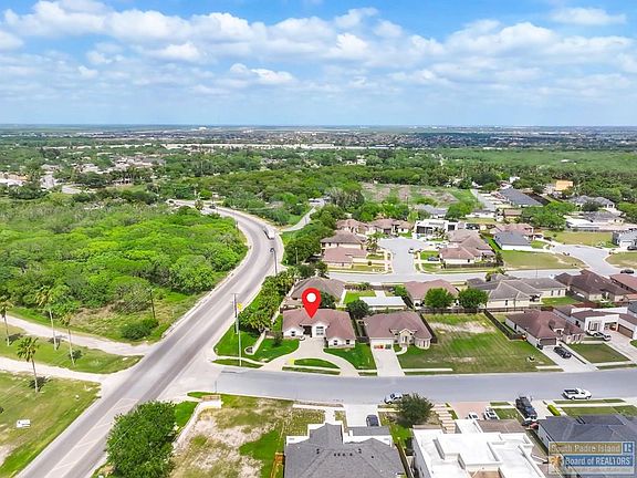 3rd image of 7001 Lago Vista Blvd
