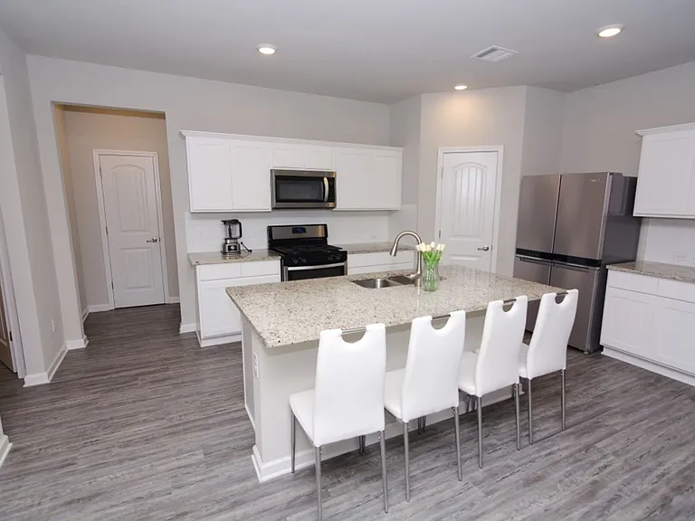 6720 Tiger Pointe Dr — Photo 5