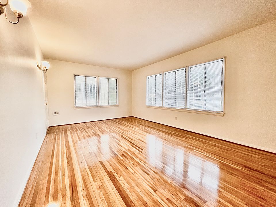 1st image of 439 N Spaulding Ave