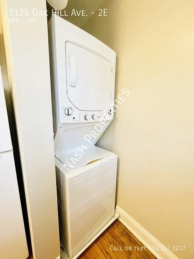 $875 - Large studio apartment in Tower Grove South Neighborhood with in-unit laundry — Photo 3