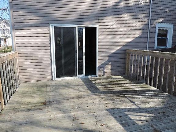 4th image of 214 4th Ave SE