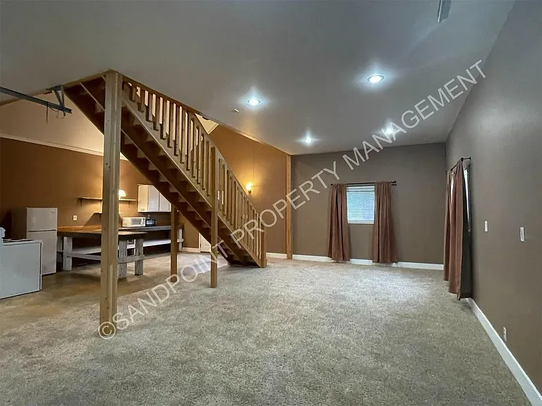 817 1/2 Poplar St — Photo 11