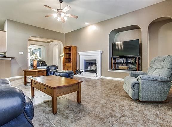 5th image of 2837 Fantail Dr