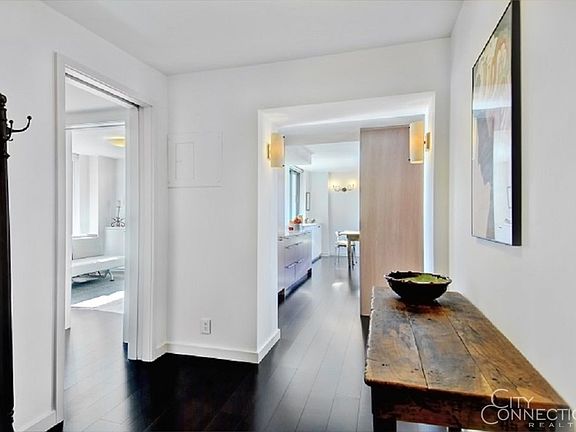4th image of 1 Irving Pl APT G14f