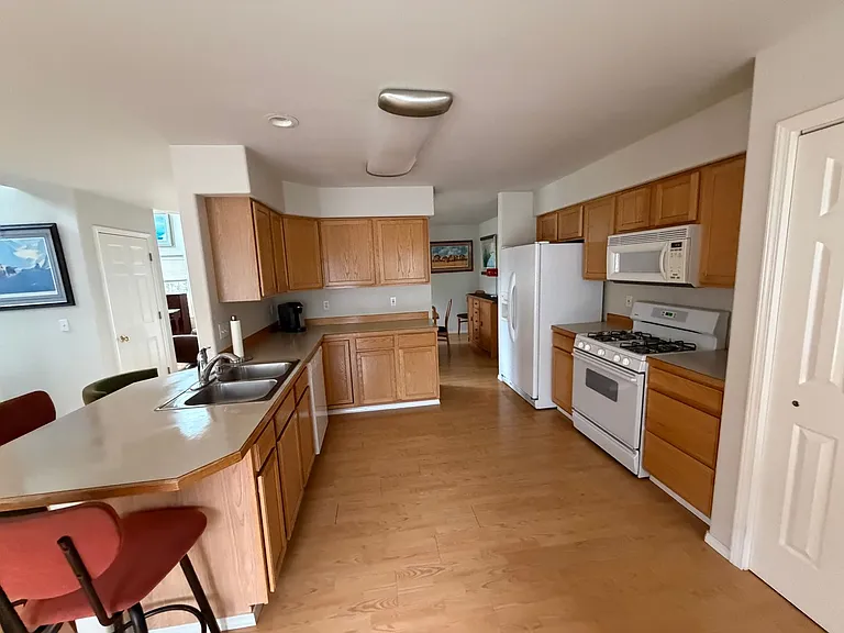 3521 Andree Dr #B — Photo 8