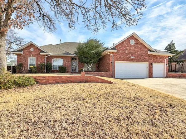 412 Kenswick Ct, Edmond, OK 73034