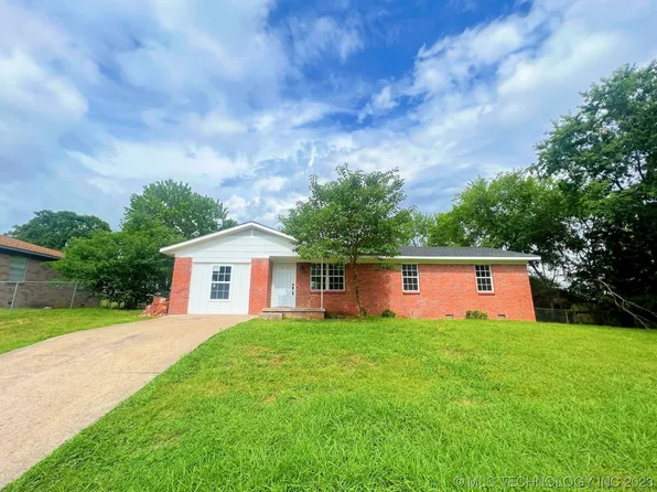 1606 Clayton Dr, Tahlequah, OK 74464