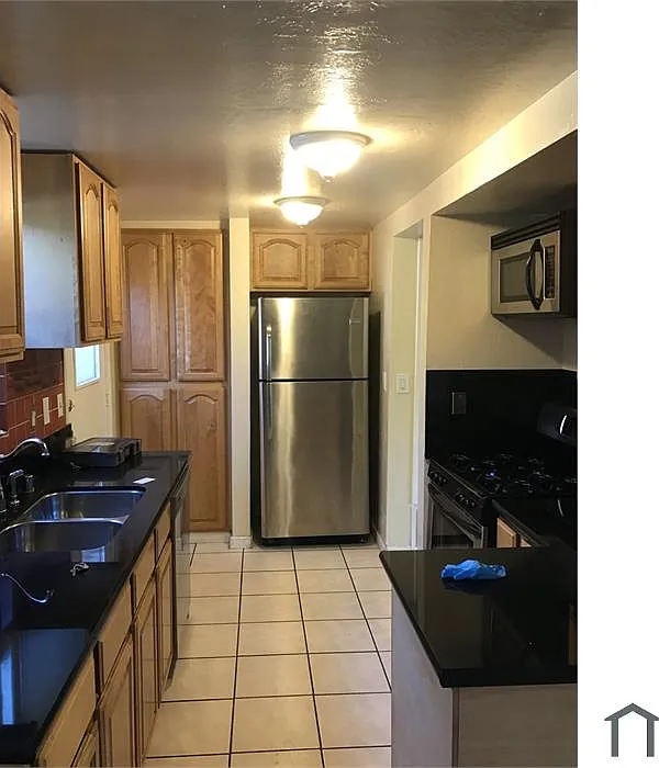 3 bed, 1.5 bath, 1149 sqft, $3,450 — Photo 3