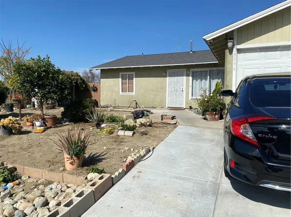 19034 Manila St, Bloomington, CA 92316