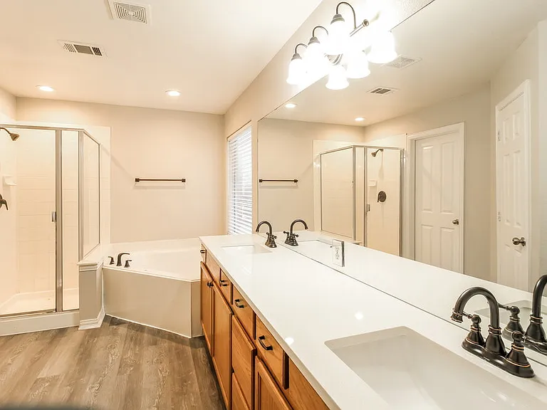 1721 Duck Cove Dr — Photo 12