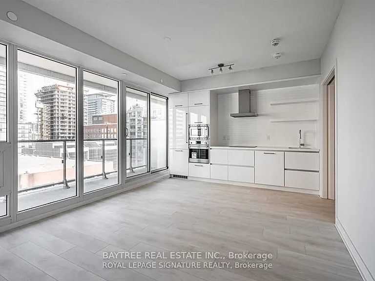 2221 Yonge St #1701 — Photo 5