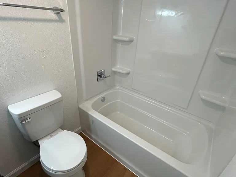 232 Ross Rd — Photo 6