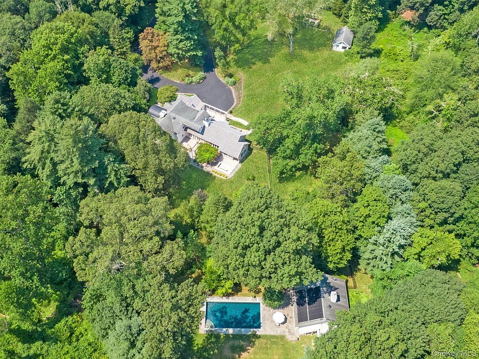 1st image of 360 Crow Hill Road