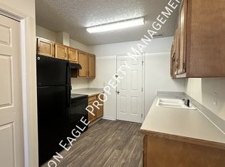 218 Delaware Ave APT B, Nampa, ID 83651