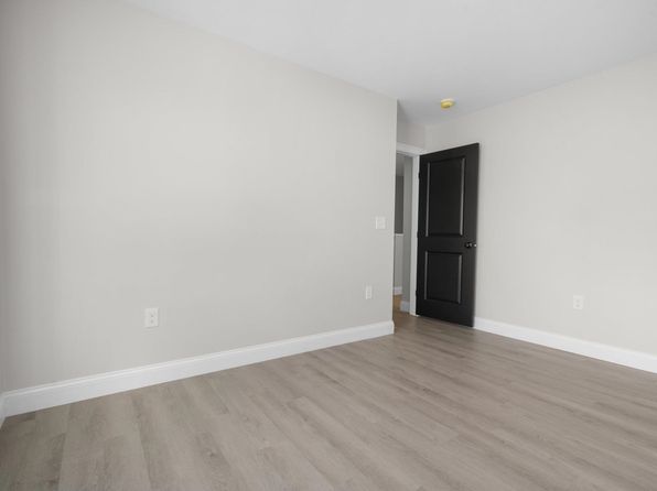 260 Skyview Lane UNIT 13, Laconia, NH 03246