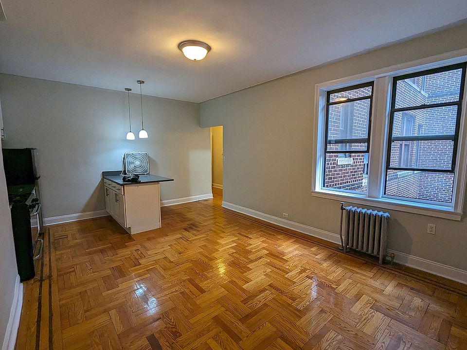 1st image of 8015 Grenfell St