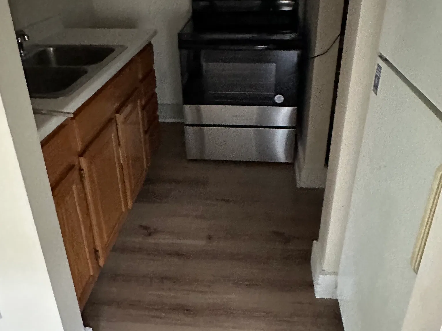 2 bed, 1044 sqft, $1,975 — Photo 2