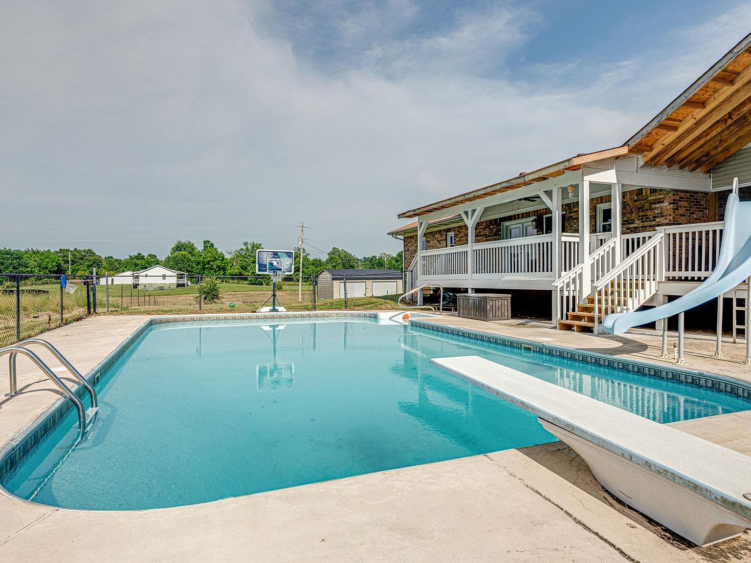 2820 Highway 47 N, White Bluff, TN 37187 Zillow