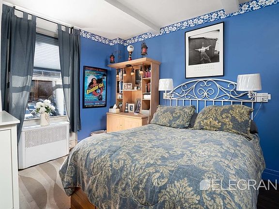 5th image of 325 W 45th St APT 201