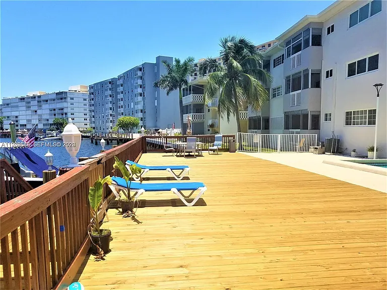 462 Golden Isles Dr #203 — Photo 14