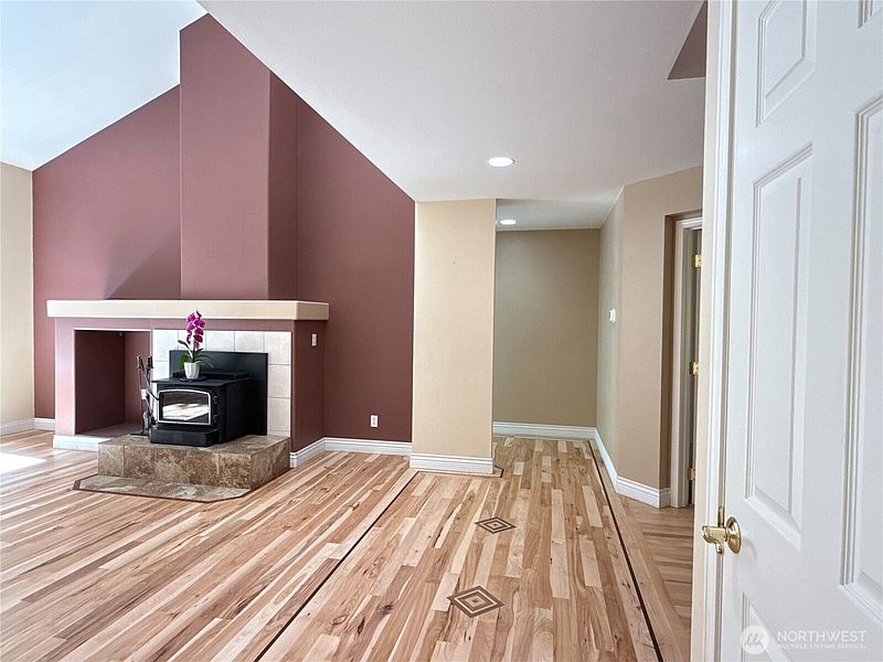 4th image of 15 Leighbrook Lane