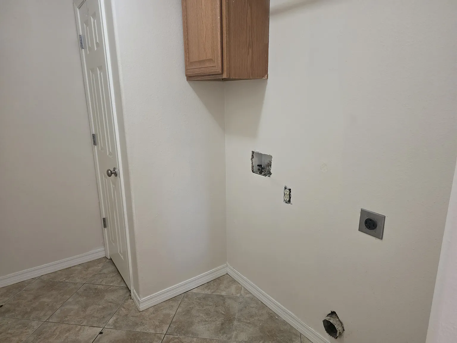 3 bed, 1896 sqft, $1,250 — Photo 2