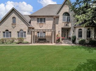 137 Walnut Ridge Dr, Beaver Falls, PA 15010