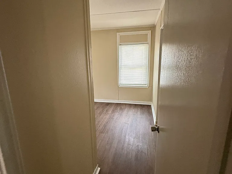 112 Central Ave — Photo 5