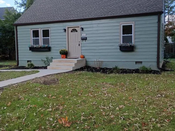 2834 Bolling Rd, Falls Church, VA 22042