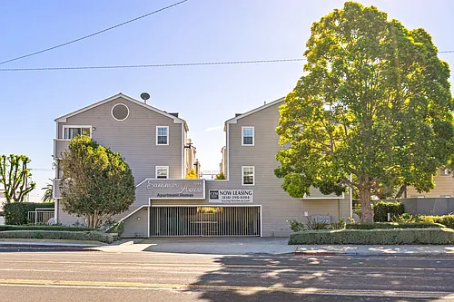 Summer House Apartments Photo 1