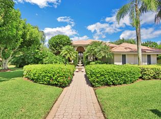 107 Thornton Dr, Palm Beach Gardens, FL 33418