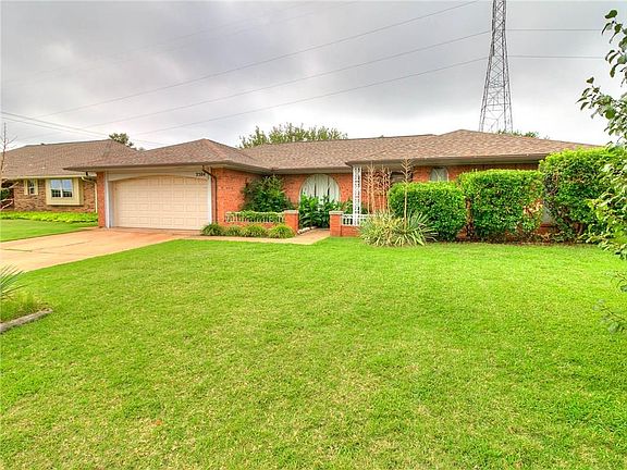 2nd image of 2504 NW 115th Pl
